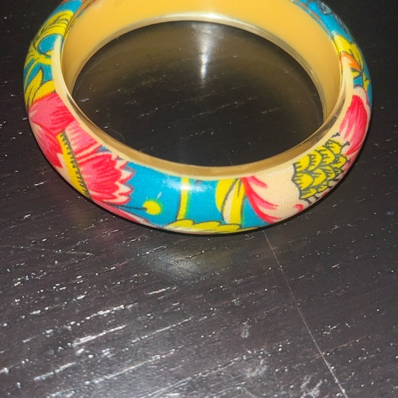 Floral Multicolor Bangle Bracelet - Picture 4 of 5